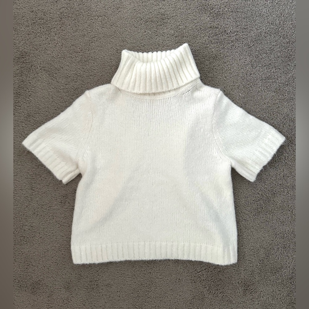 Abercrombie & Fitch White Turtleneck Sweater